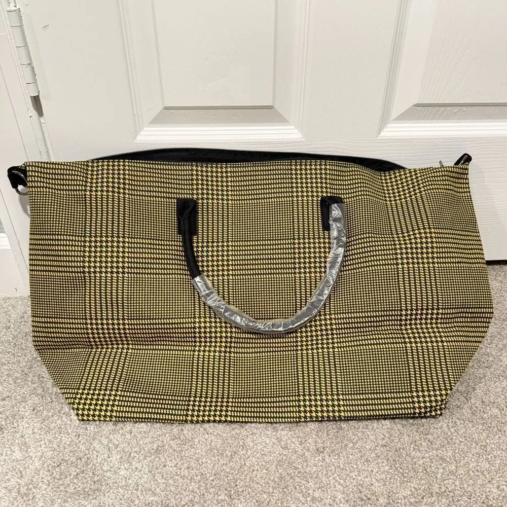 NWT Lulu Dharma Yellow plaid‎ Fraiser Weekender bag/tote!